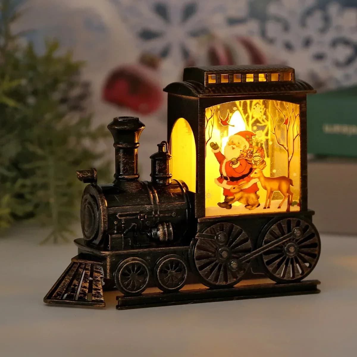 Lampu Malam Kereta Api Gaya Vintage dengan Adegan Santa